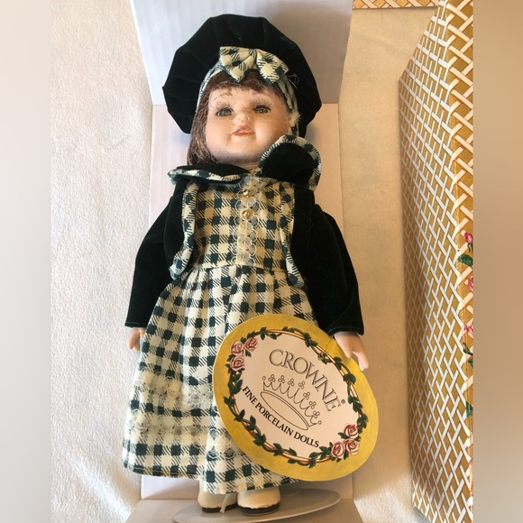 DONATED Crowne Fine Porcelain Doll “Joanna” - Picture 2 of 10